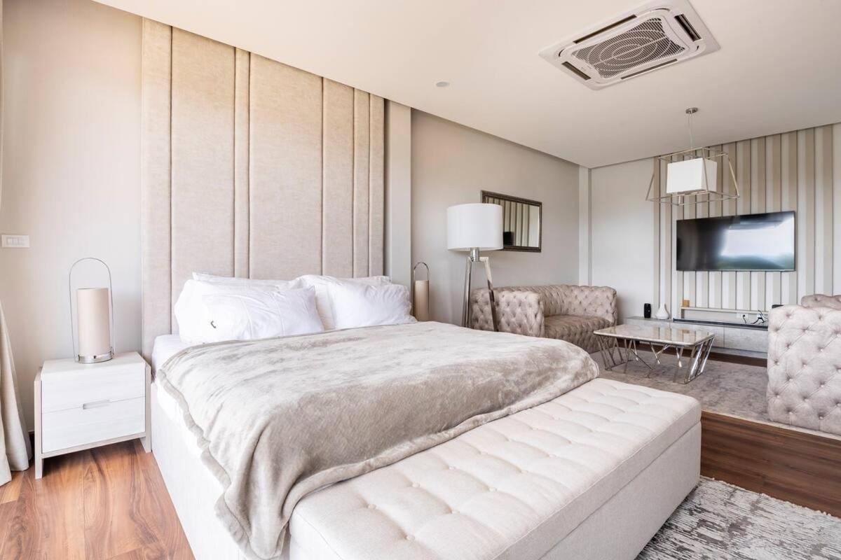 Palm Villa - Award Winning Modern Luxury & Exclusive Villa Resort Chiang Mai Bagian luar foto